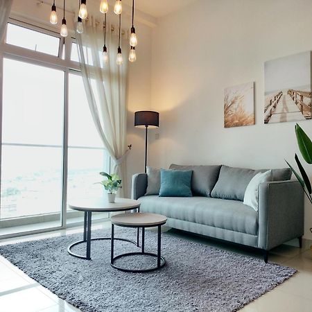 Delight Homestay Twin Galaxy جوهر بهرو المظهر الخارجي الصورة